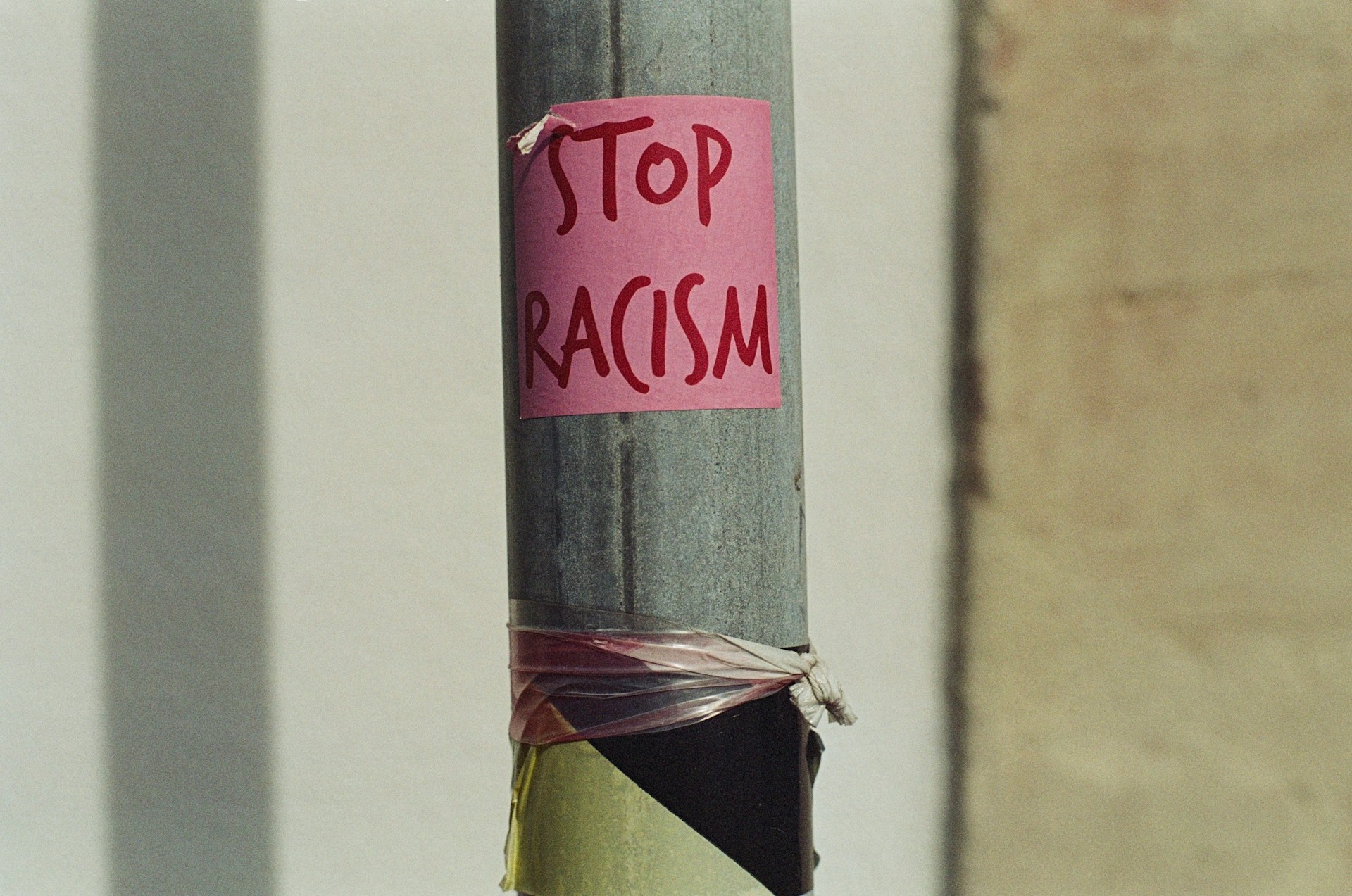stop racisme